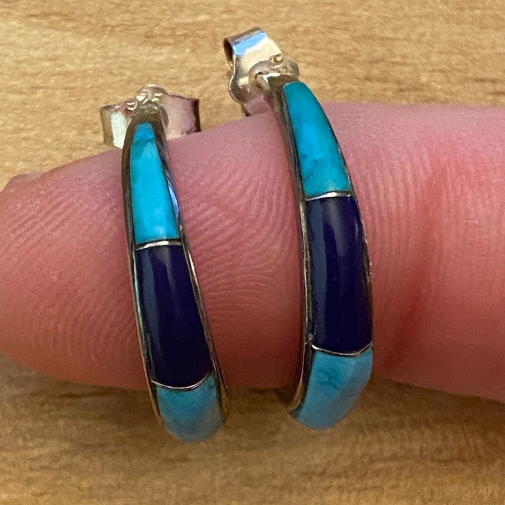Beautiful vintage inlay turquoise & lapis 925 sterling silver hoop earrings